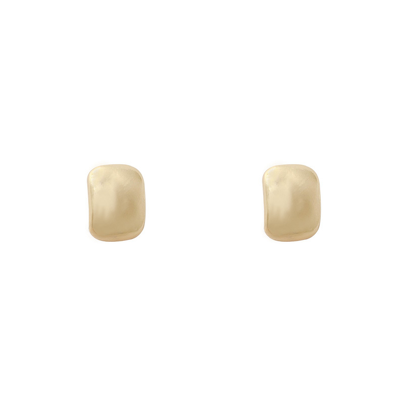 S925 Silver Needle Korean simple metal style earrings, female Internet celebrity style stud earrings, small, retro and high-end earrings Item Picture