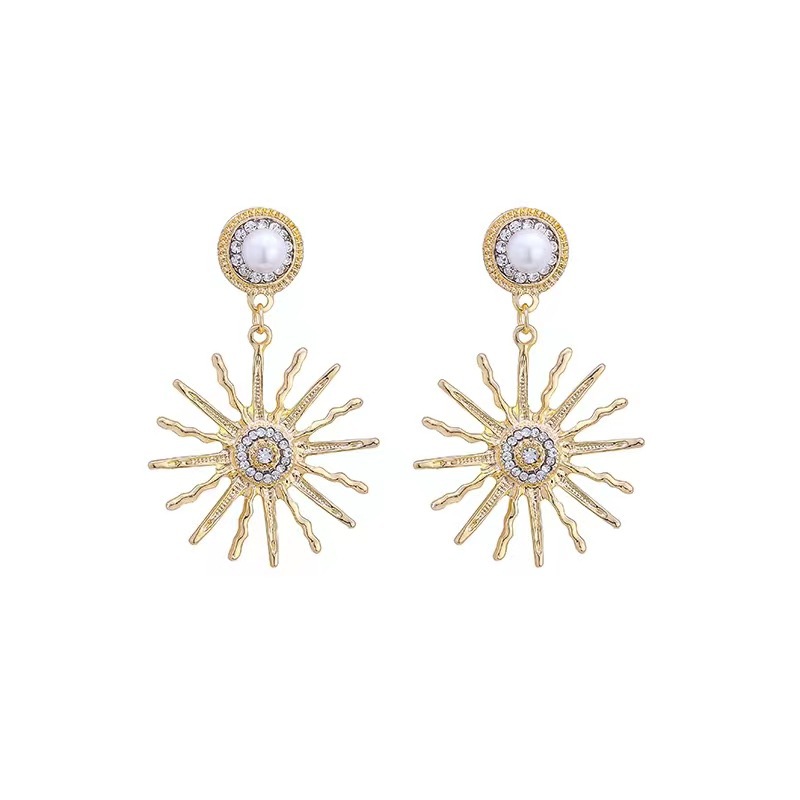 S925 Silver Needle Light Luxury sunflower pearl Stud Earrings, new trendy and niche light luxury earrings that exude elegance, exaggerated and grand Item Picture