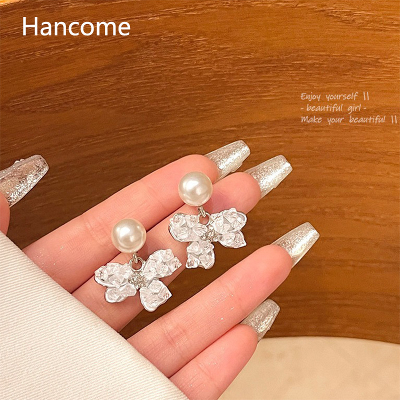 Forest-themed flower crystal pearl stud earrings, women's blue gradient high-end earrings, niche design high-end earrings full figure
