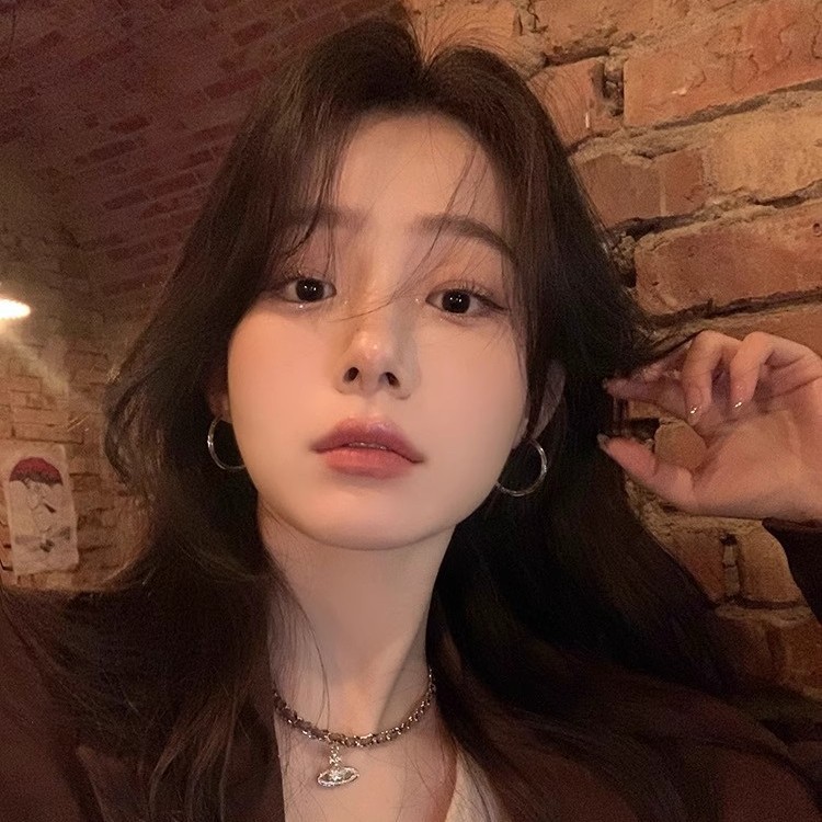 Silver needle, versatile and simple, large ear rings, feminine quality, circle earrings, high-end earrings, Hong Kong-style bestsellers, stud earrings and ear buckles details Picture