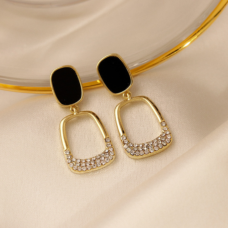 S925 Silver Needle Korean black oil-dripping geometric square earrings, new style, elegant and grand stud earrings, earrings and pendants details Picture