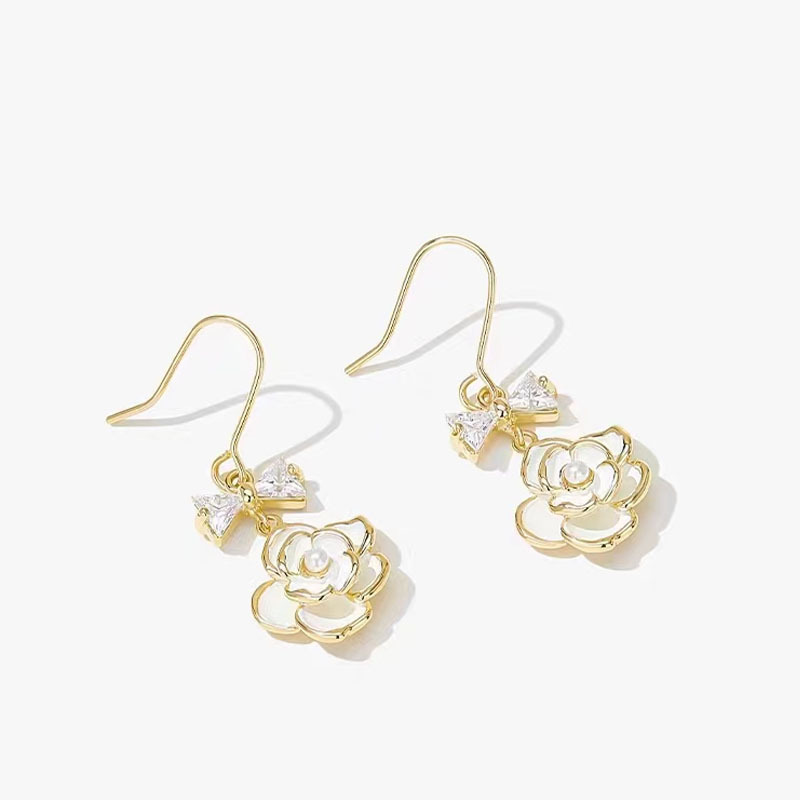 French-style camellia stud earrings, women's bow, pearl, niche design sense, high-end earrings, earrings and pendants Item Picture