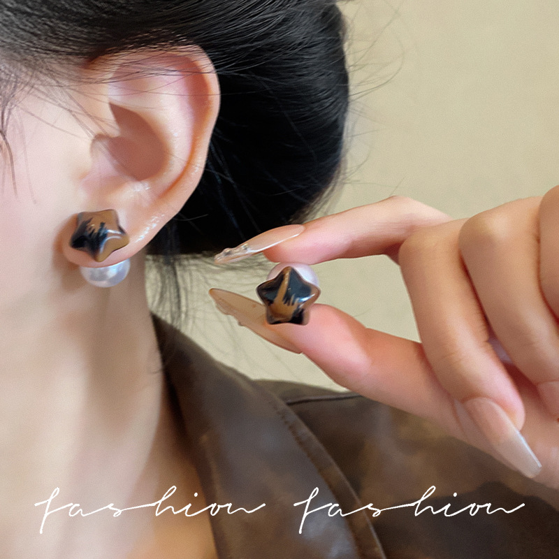 Maillard leopard print pearl double stud earrings for women's autumn and winter, retro and high-end style, star earrings, versatile earrings full figure