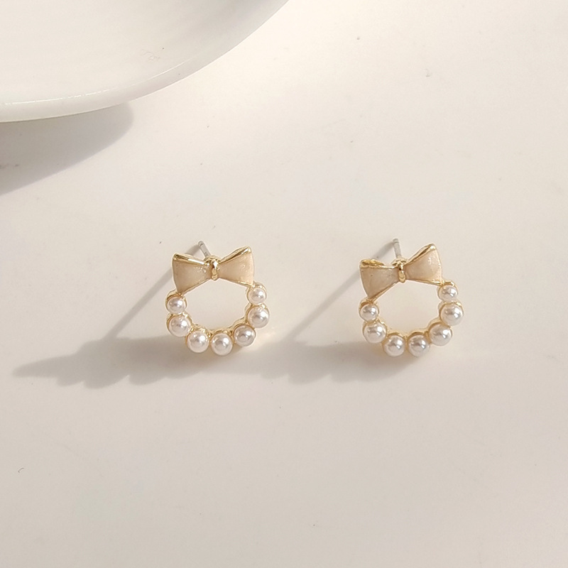 S925 Silver Needle, girlish mini bow pearl stud earrings, small geometric, sweet and cute style earrings Specification drawing