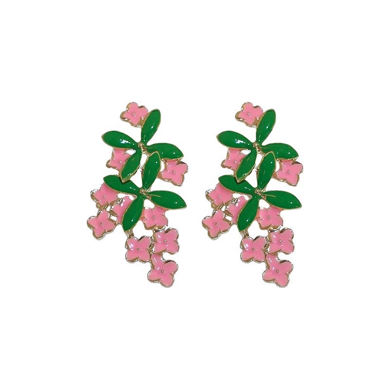 French retro pinkish-green glazed flower earrings, a new spring and summer collection for women, exude a sense of elegance and sophistication. They are fashionable and light luxury earrings Item Picture