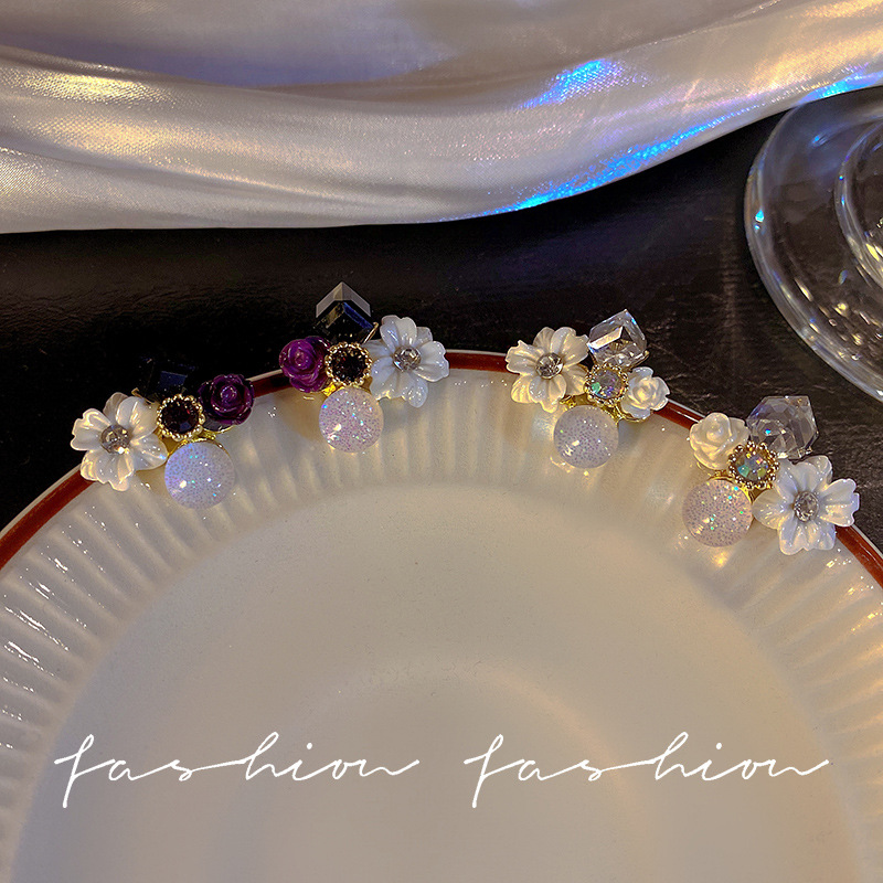 Retro purple crystal flower earrings for women, 2025 new niche design earrings, gentle and elegant, high-end stud earrings Specification drawing