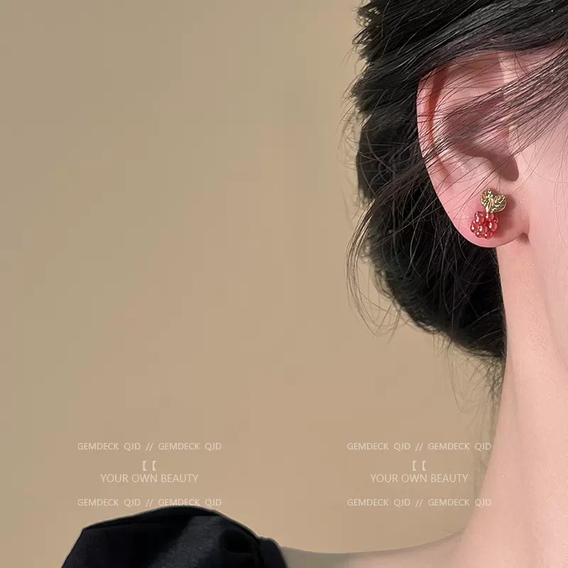 S925 Silver Needle Small Raspberry Stud Earrings for Women, sweet ins style Internet celebrity earrings, 2025 new trendy earrings wholesale Application Scenario
