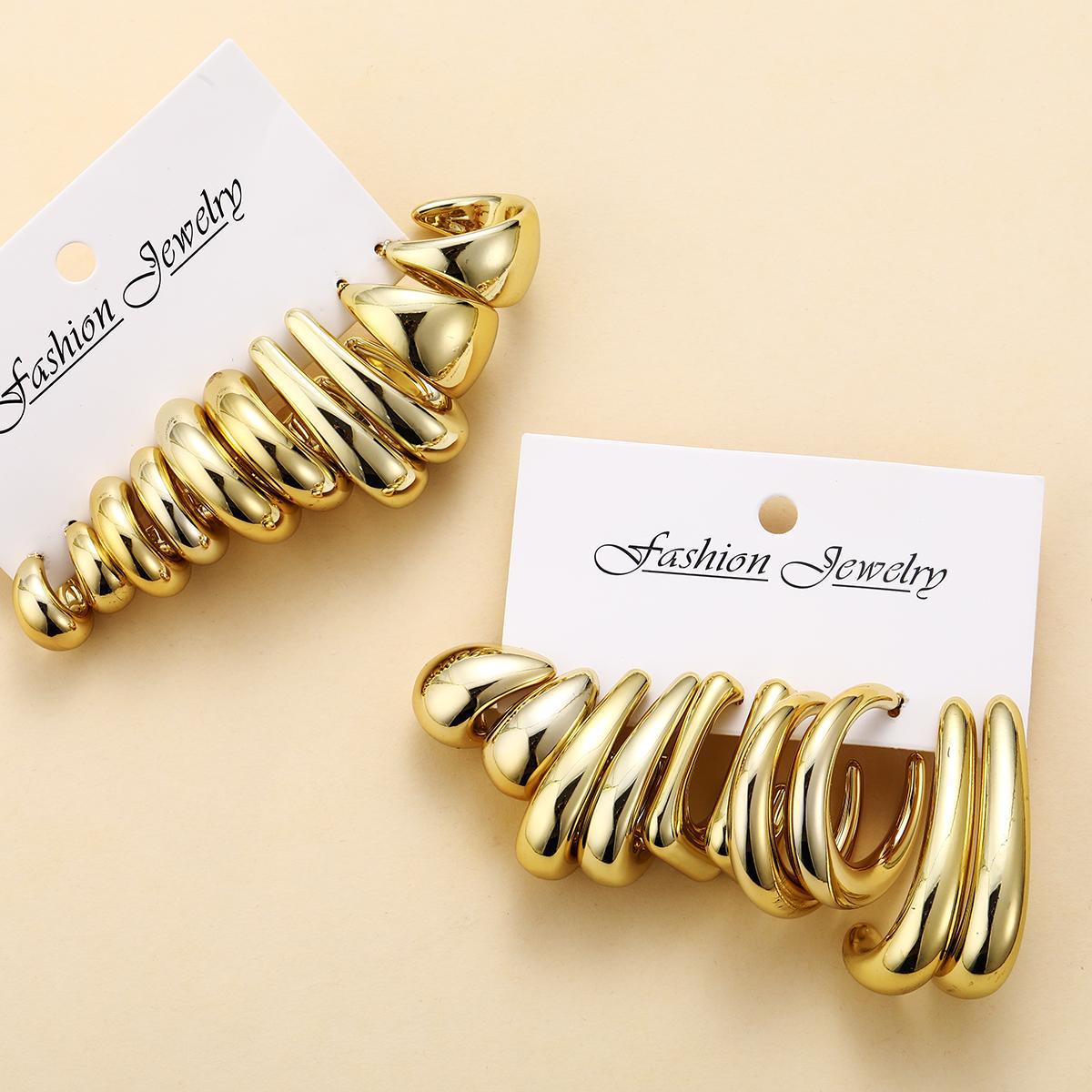Cross-border best-selling accessory earring set for women, European and American fashion, commuting style, CCB geometric combination earrings wholesale Application Scenario