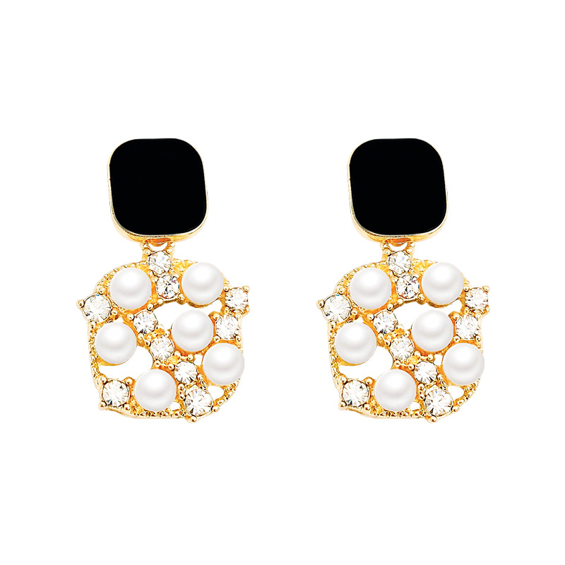 Pearl earrings 2023 new style, trendy and high-end, light luxury, internet-famous stud earrings, Korean style, versatile black earrings for women Item Picture