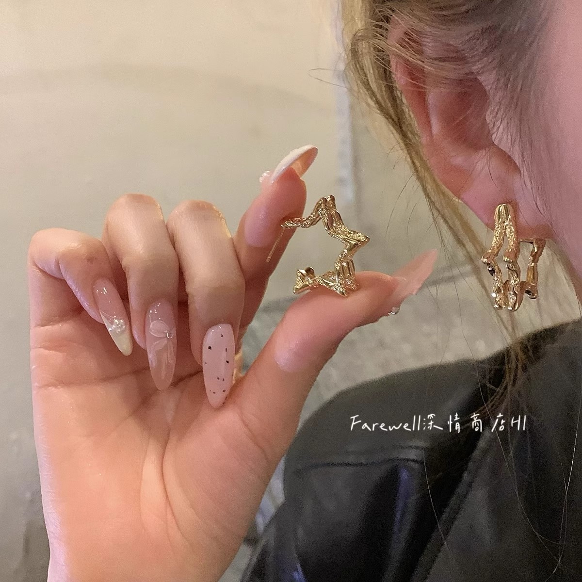 Super Flash Zircon Pearl Bag ear buckle 2025 New style elegant and high-end earrings Unique design Versatile earrings for women details Picture