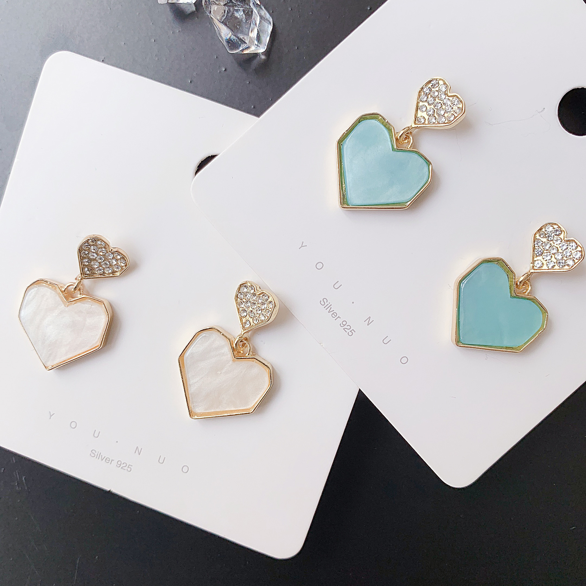 S925 Silver needle simple geometric heart-shaped earrings, internet-famous style, versatile earrings, micro-set sparkling diamonds, super fairy earrings wholesale full figure