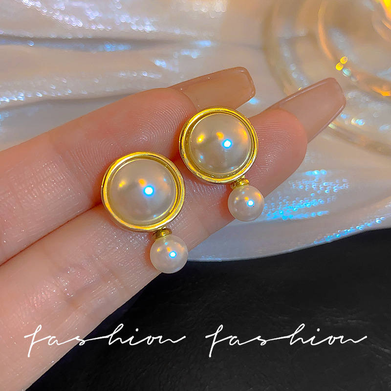 925 Silver Needle Pearl Earrings, with a sense of design, elegant and simple style, are a new 2025 stylish and trendy stud earrings Specification drawing