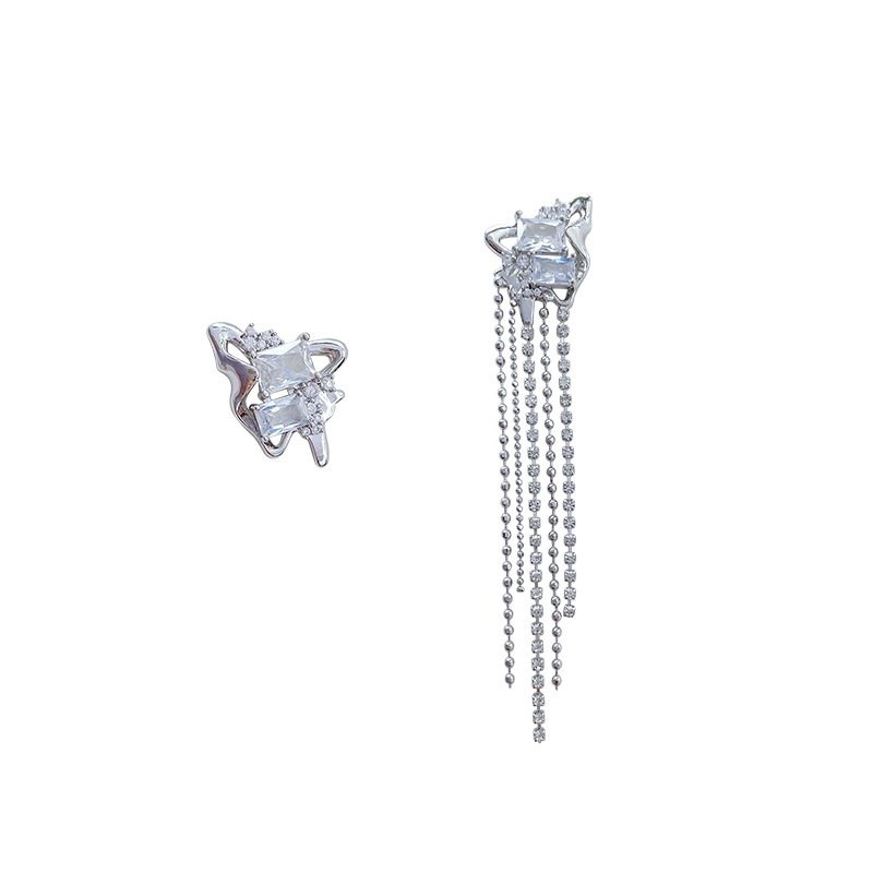 Asymmetrical unique earrings, women's niche design sense, high-end cold style earrings, tassels, elegant and light luxury stud earrings wholesale Item Picture
