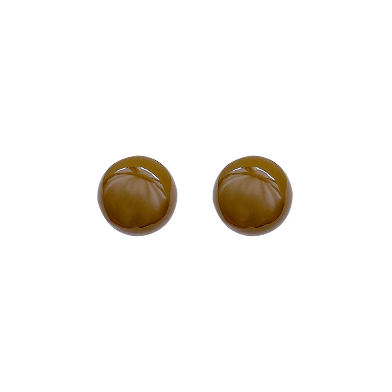 High-end and elegant steamed bun stud earrings for women, simple and versatile earrings, trendy and retro autumn and winter earrings wholesale Item Picture