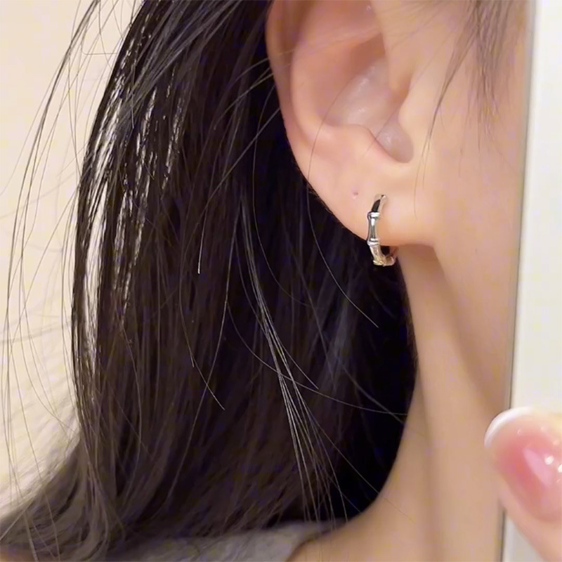 925 Silver needle bamboo joint earrings, women's niche design sense, light luxury, plain ring ear stud, no need to take off when sleeping, high-end earrings Application Scenario