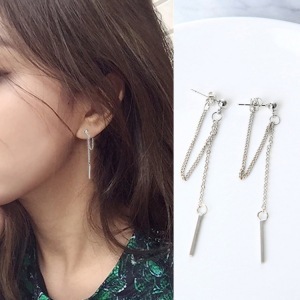 Korean-style lady tassel long earrings with chain metal texture full figure