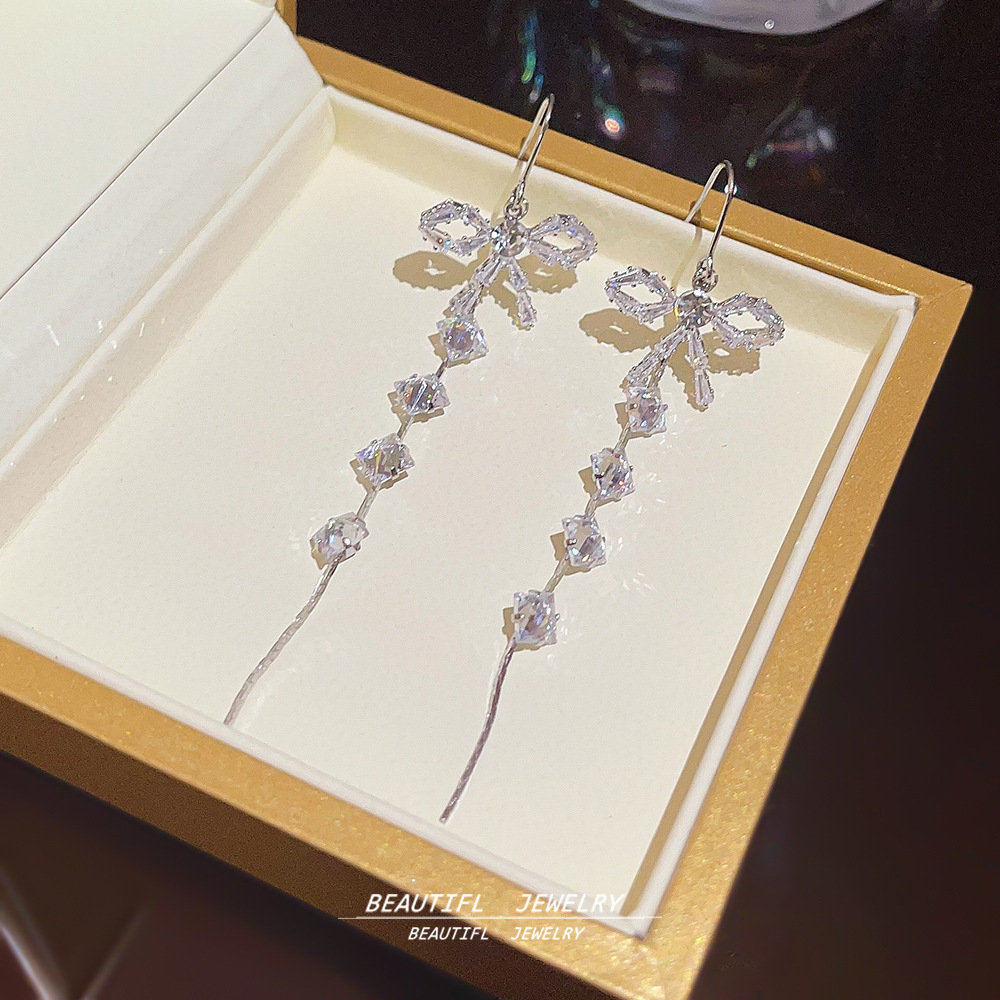 Super fairy bow tassel zircon earrings for women 2025 New bestseller Stud earrings, niche high-end ear hook earrings Application Scenario