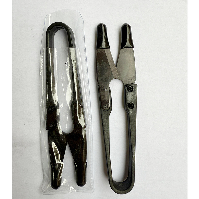 Wholesale household U-shaped yarn shears, hand-sewing carbon steel thread trimming shears, thread trimming and cross-stitch small scissors for factories undefined