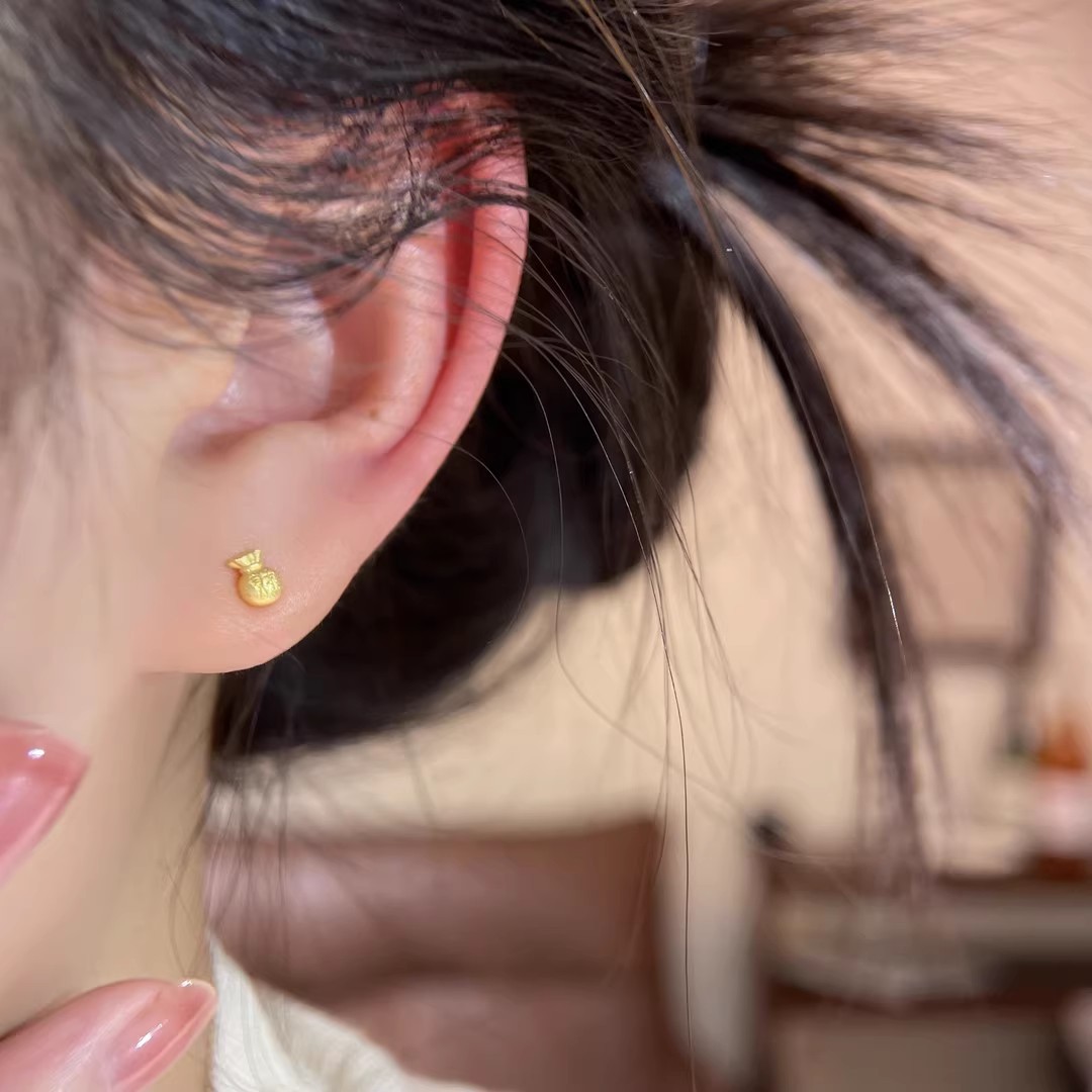 Golden Fortune Bag Small Stud earrings 2025 New style Niche High-end Earrings, wealth flowing in, versatile and auspicious earrings Application Scenario