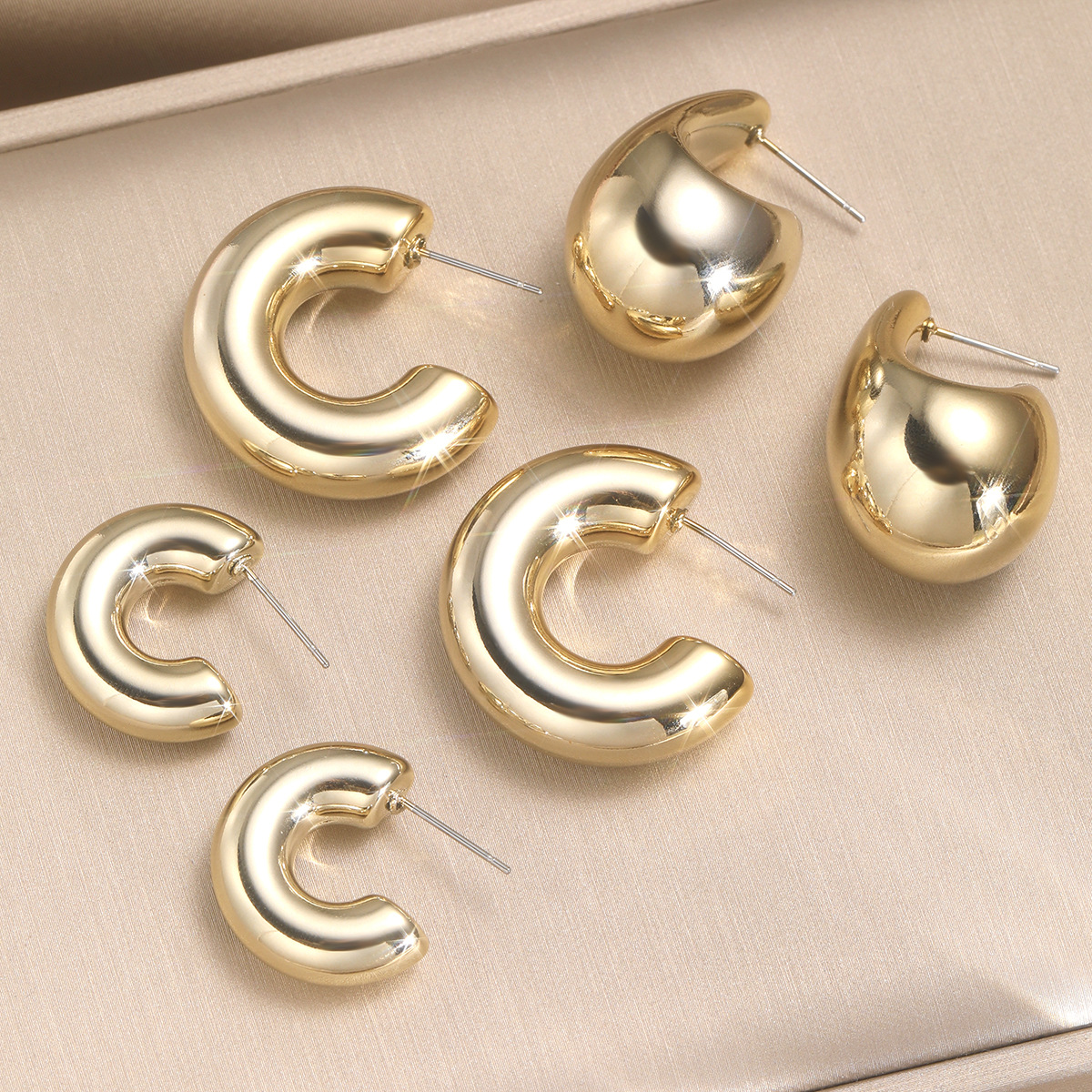 shein's best-selling golden metal earrings, a creative, retro and simple set of 3-piece teardrop-shaped stud earrings Specification drawing