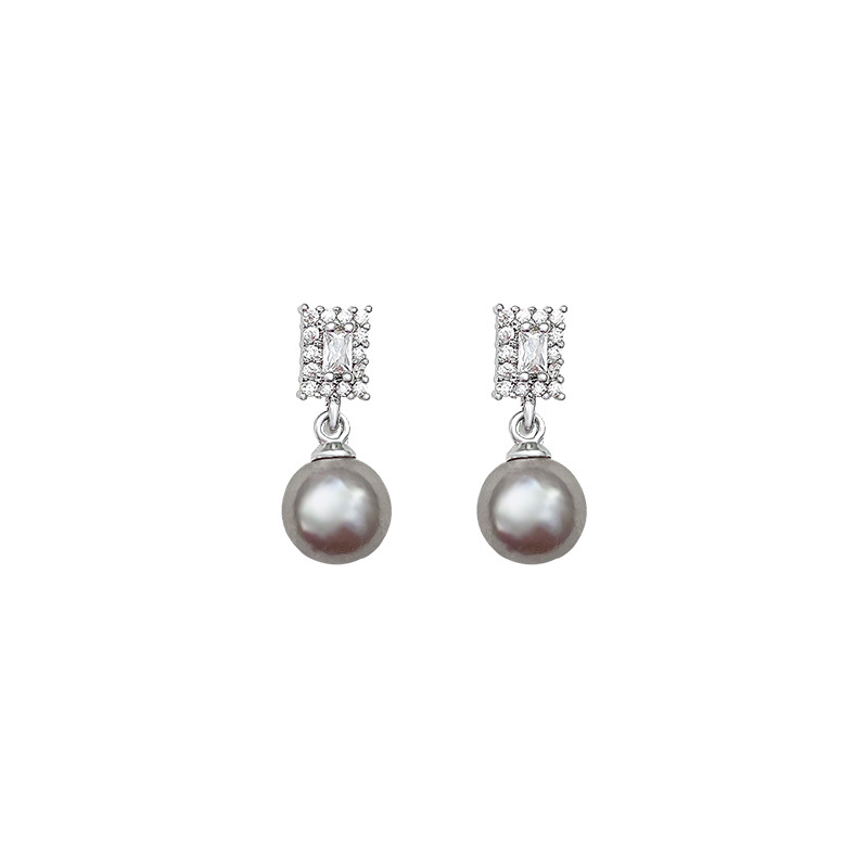 Korean silver-gray pearl stud earrings for women, a niche and light luxury ear-piercing look, simple and exquisite, versatile and fashionable earrings wholesale Item Picture