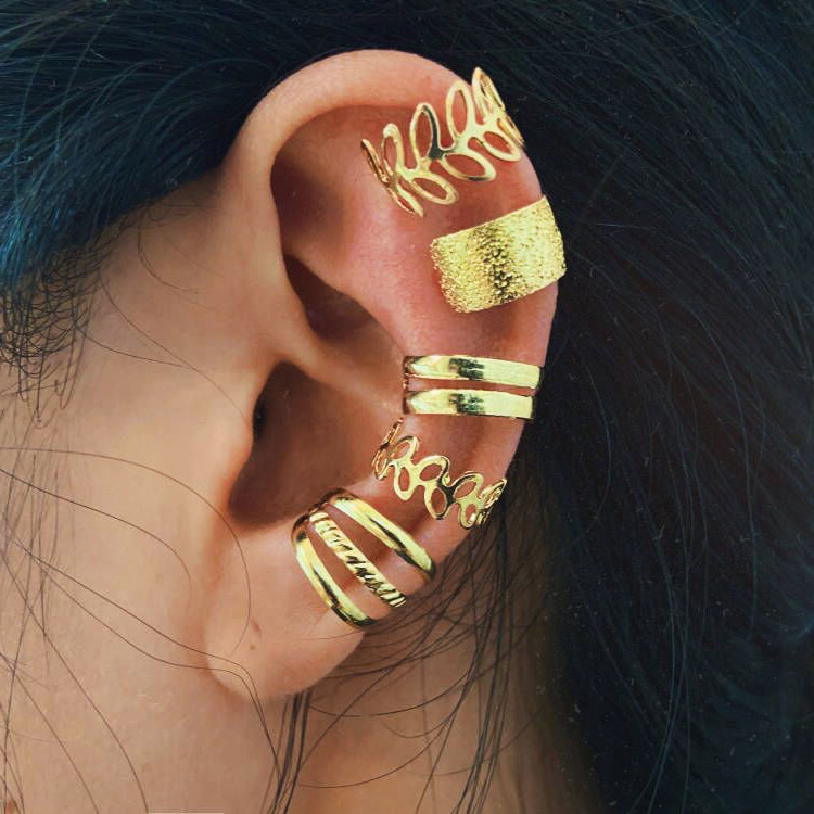Creative and simple five-piece ear bone clip set without ear holes, personalized golden leaf hollowed-out multi-layer earrings, C-shaped ear clips full figure