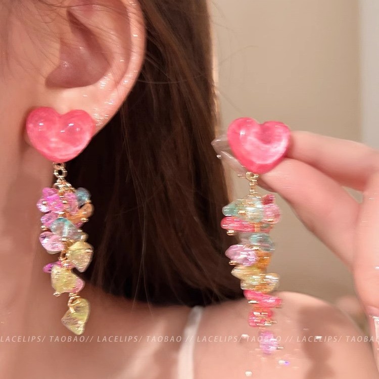 Spring and Summer colorful heart-shaped crystal tassel earrings for women, a high-end 2025 new bestseller stud earrings, seaside vacation earrings full figure