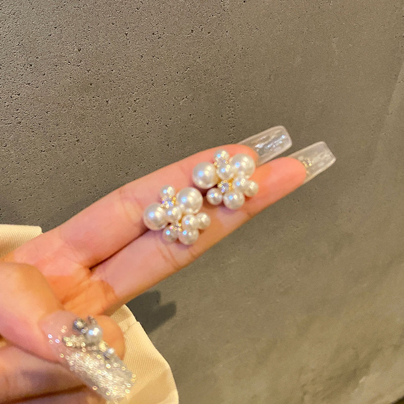 s925 Silver needle InS-style simple stud earrings, internet-famous design sense pearl earrings, women's niche and elegant earrings wholesale full figure