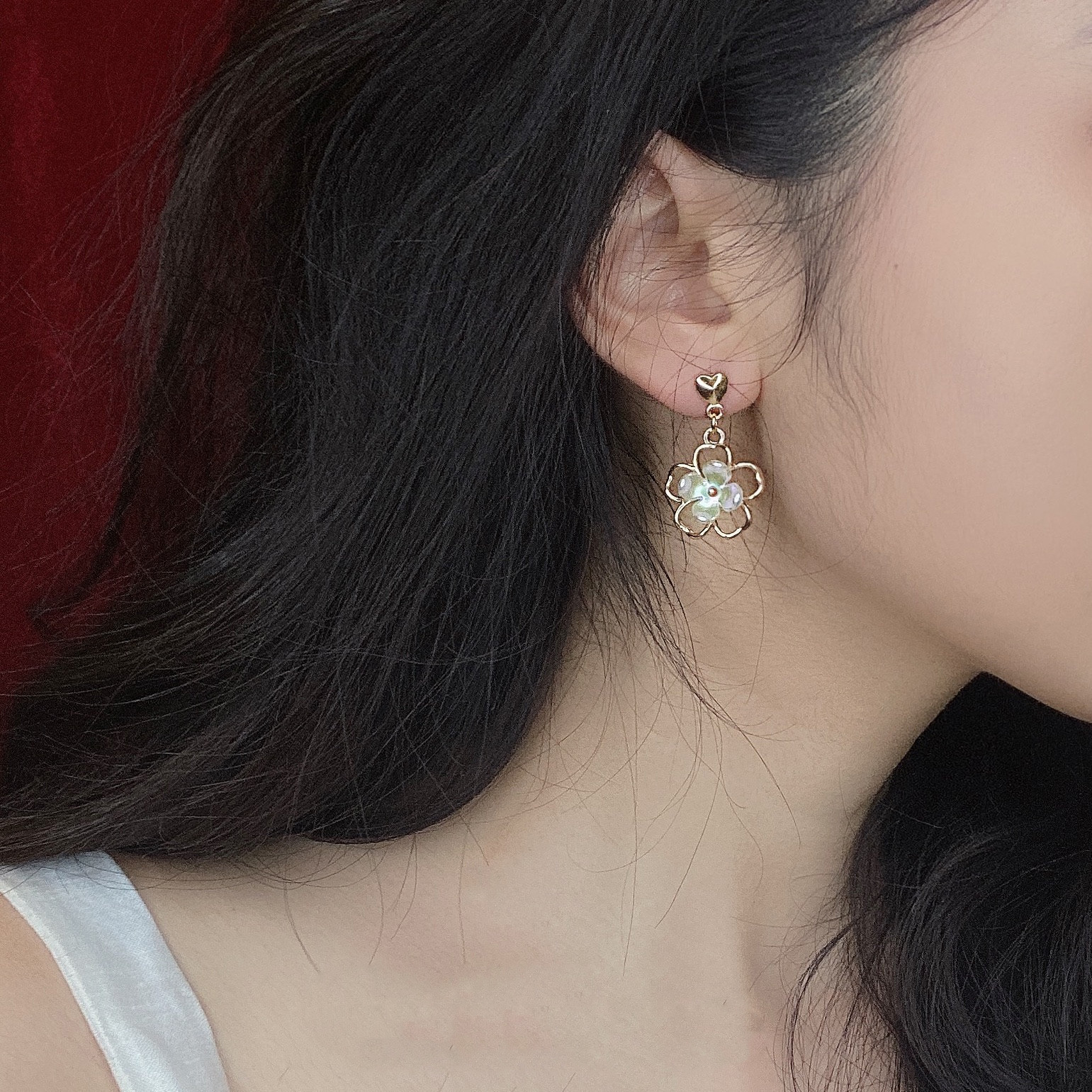 S925 Silver Needle hollowed-out acrylic flower Earrings, women's niche light luxury design sense, versatile earrings and accessories, trendy wholesale details Picture