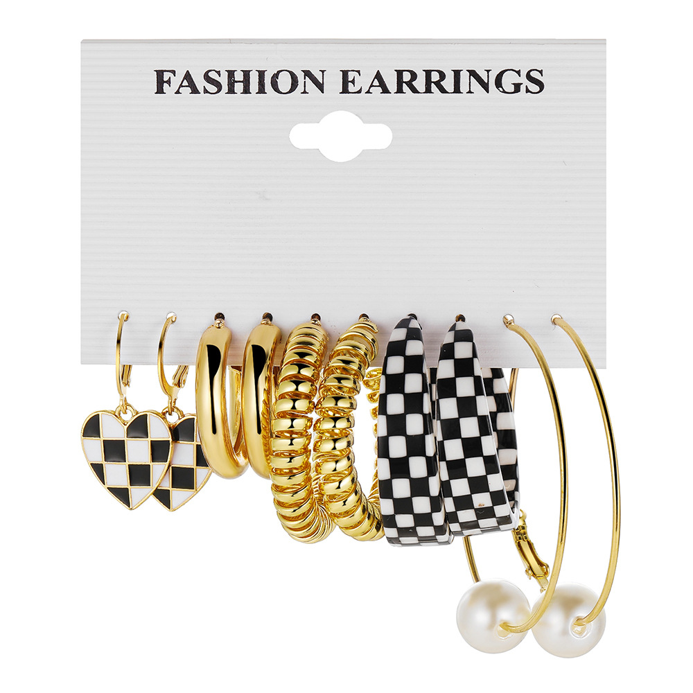 European and American style metal ear rings, creative oil-dripping heart earrings and pendants, ins black and white checkerboard pattern earrings and pendants wholesale Item Picture