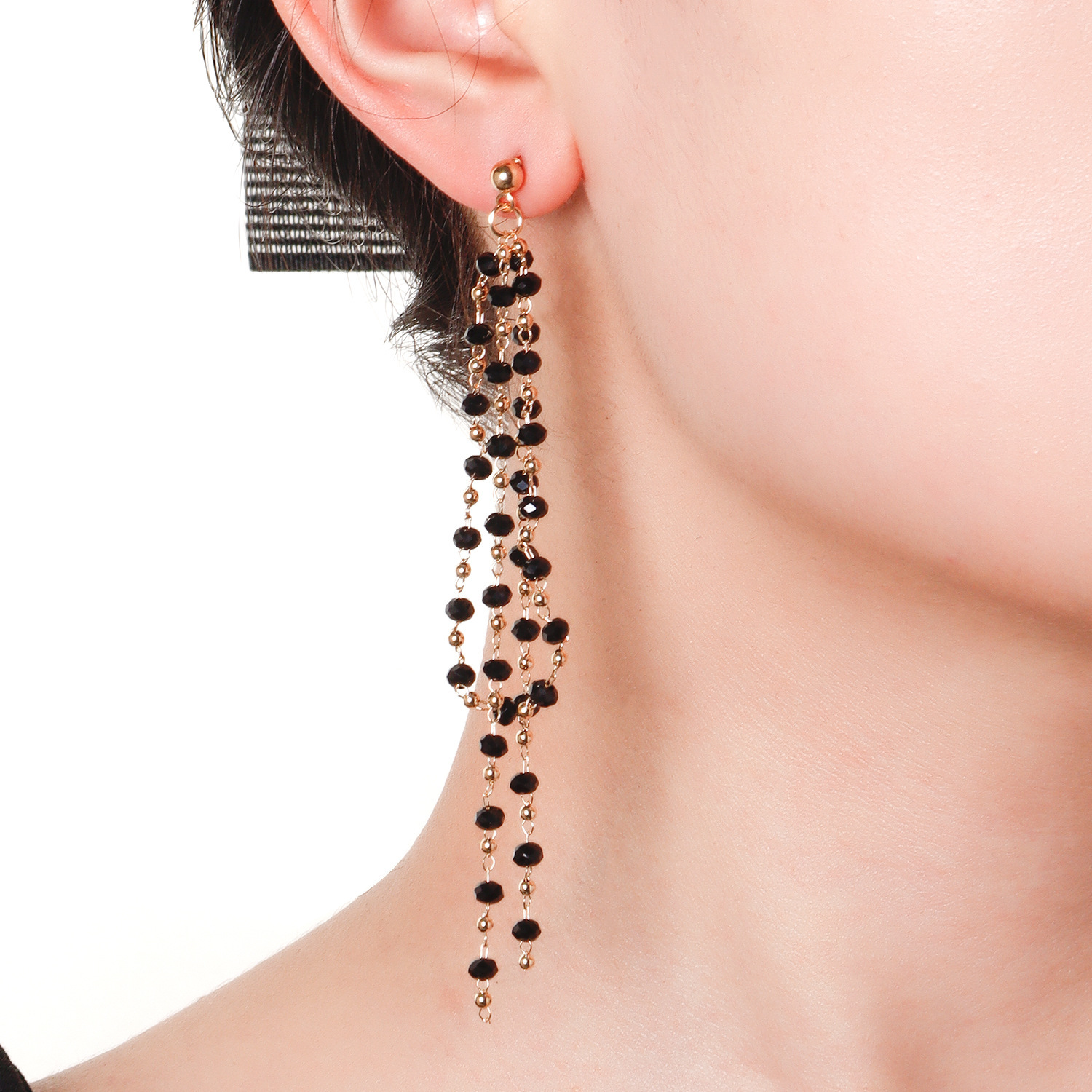 Wholesale of long fringed crystal earrings from Europe and America, niche and trendy in Instagram style, stud earrings and pendants, and elegant earrings full figure