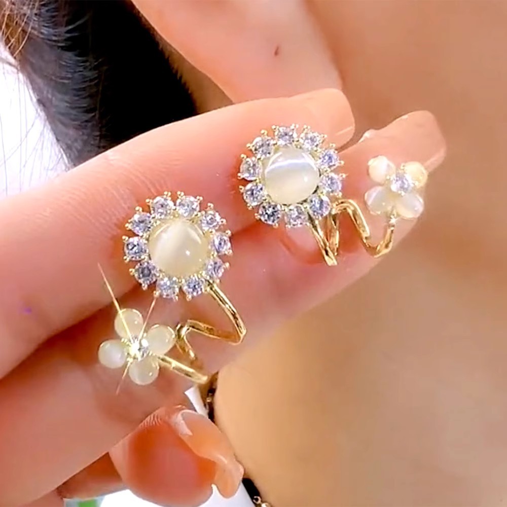 Light luxury, fashionable and high-end flower earrings, unique and stylish, Douyin bestseller, elegant ear studs, geometric ear clips and accessories full figure