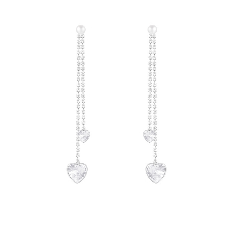 Versatile sweet and cool style heart-shaped tassel stud earrings, pearl female socialite light luxury high-end earrings, fashionable and elegant earrings Item Picture