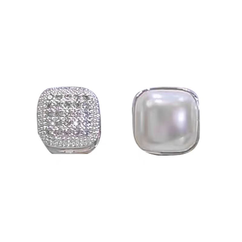 Korean inS-style fine sparkling cube sugar pearl earrings, women's light luxury high-end earrings, unique double-sided ear buckles and stud earrings Item Picture