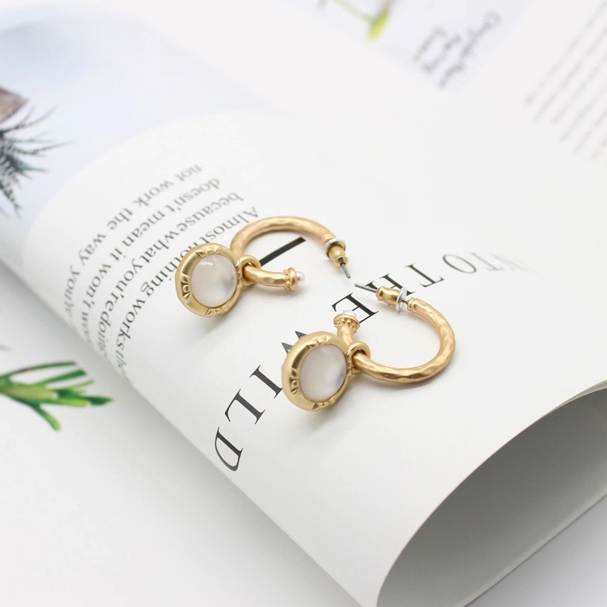 S925 Silver needle geometric C-shaped pearl stud earrings for women, European and American matte gold ear ring earrings, cat's eye stone earrings and pendants full figure