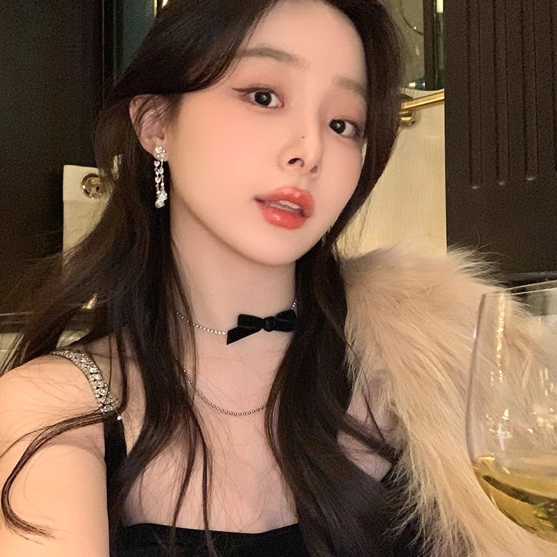 Korean version diamond-encrusted heart zirconium stud earrings, women's teardrop long tassel earrings, women's light luxury, niche and high-end earrings Specification drawing