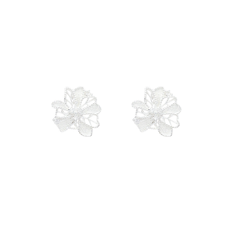Wholesale of Korean-style ins light luxury flower-shaped stud earrings with hollowed-out lace, a niche and high-end look, fresh and sweet small earrings Item Picture