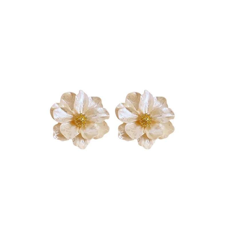 Floral and elegant French style camellia stud earrings, women's high-end, light luxury, fashionable, exquisite and versatile earrings and earrings Item Picture