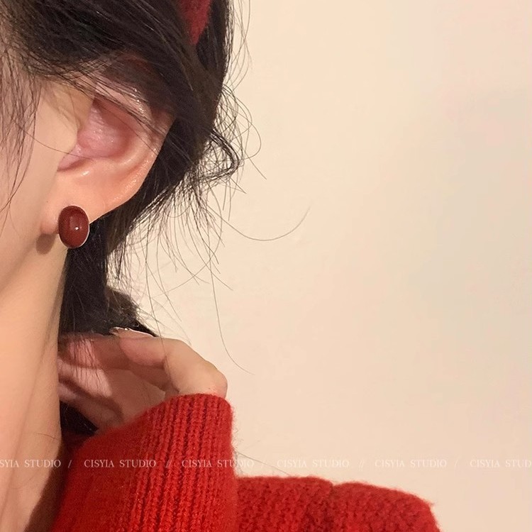 High-end Ankela red love bean stud earrings for women's autumn and winter, unique and niche Hong Kong-style earrings, light luxury earrings wholesale Specification drawing