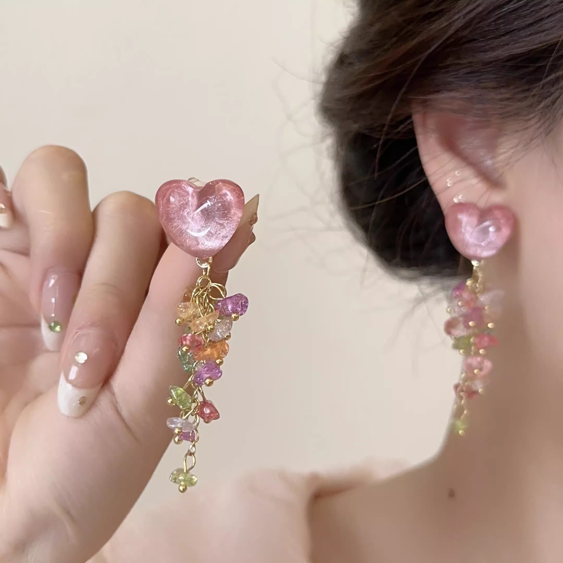 Summer colorful heart-shaped crystal tassel earrings are cute and sweet. The crushed stone stud earrings are a niche design with a unique sense of style full figure