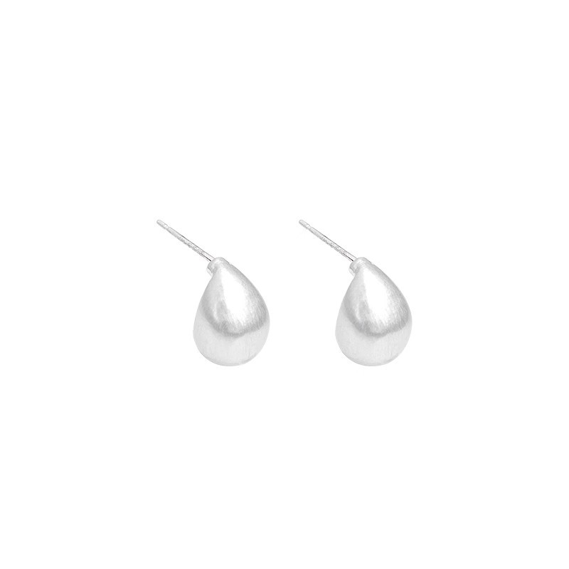 Teardrop-shaped matte brushed bean stud earrings, a niche design for women with a light luxury and high-end feel, are versatile and elegant earrings Item Picture