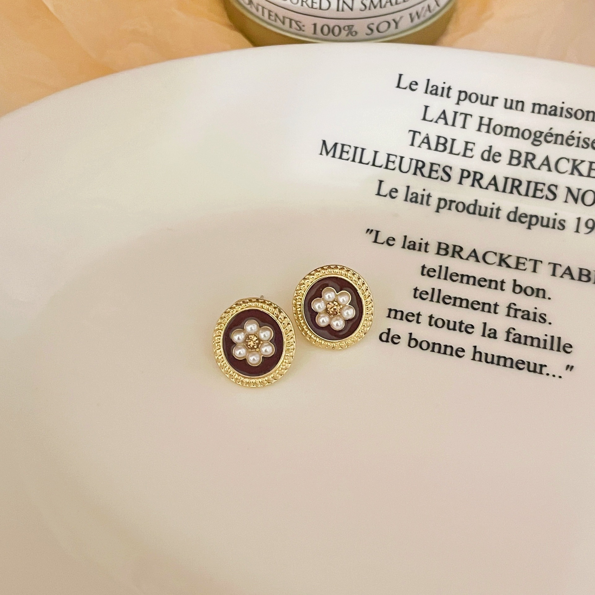 S925 Silver Needle Korean French retro Stud earrings for women, round pearl flower earrings, non-fading new trendy earrings Application Scenario