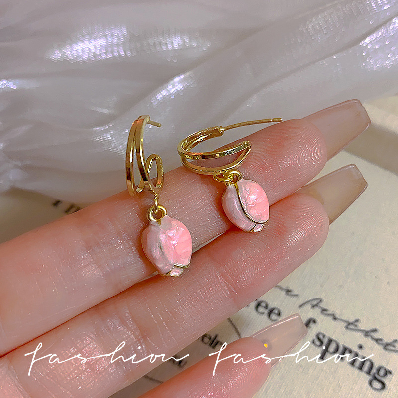 Oil paint-like glazed pink flower earrings, long tulip earrings for women, fresh and French style, simple stud earrings full figure