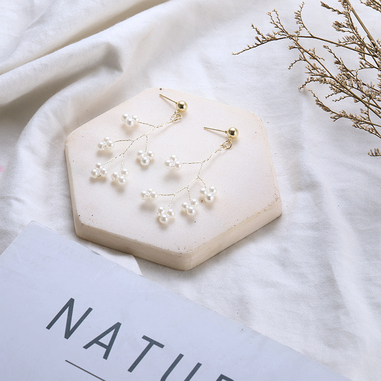 Summer new long earrings for women, hand-woven purple glutinous rice pearl forest-themed branch earrings, simple and elegant Application Scenario