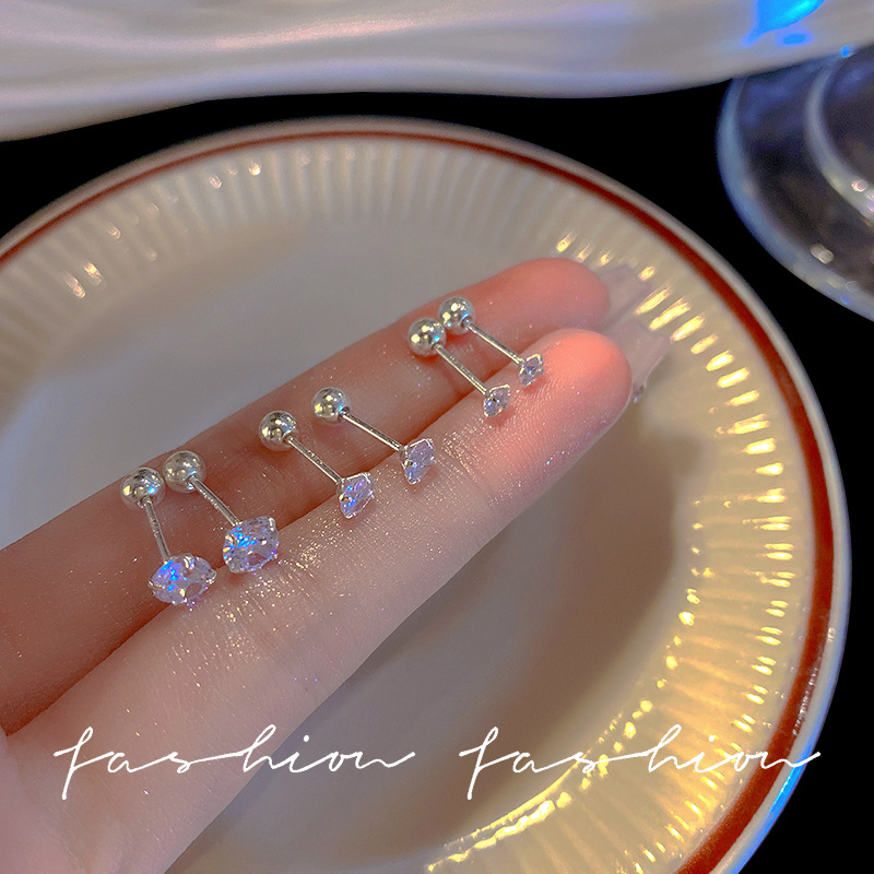 No need to pick the sparkling Zircon ear stud when sleeping. The small and exquisite 925 silver needle ear stud nourishes the ear hole. It's a high-end and trendy look for women Specification drawing