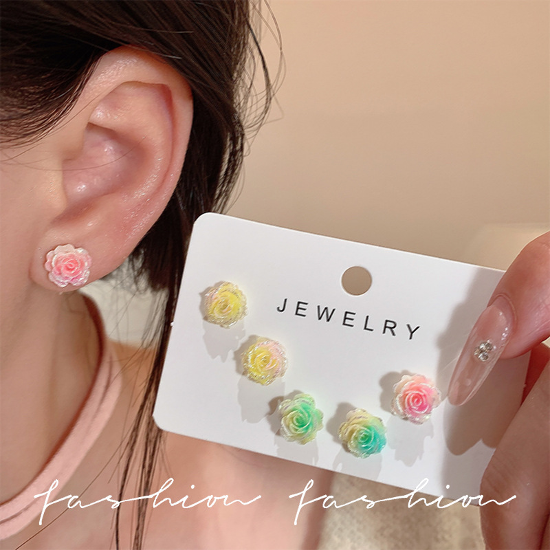 Pink flower light luxury earrings, cute, sweet, cool and fashionable earrings, niche new silver needle earrings, unique earrings for women details Picture