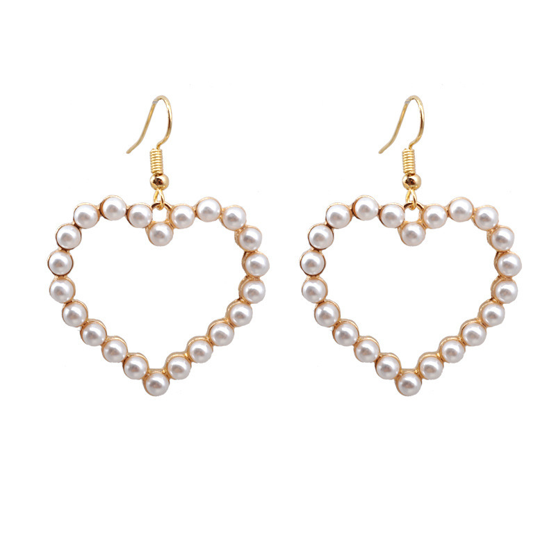 Heart-shaped pearl elegant earrings for women, simple and individual, versatile stud earrings, Dongdaemun looks petite and fresh earrings Item Picture