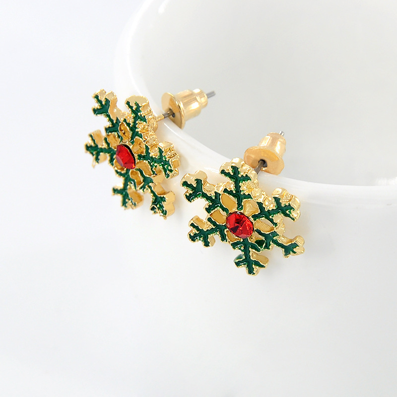 S925 Silver needle European and American festival new oil-dripping snowflake diamond-encrusted stud earrings are selling well in foreign trade. Wholesale of fashionable earrings and earrings details Picture