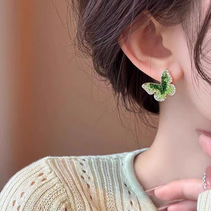 Forest-themed gradient green butterfly earrings for women, 925 silver needle, a niche and high-end earring, versatile and elegant, exquisite earrings Application Scenario