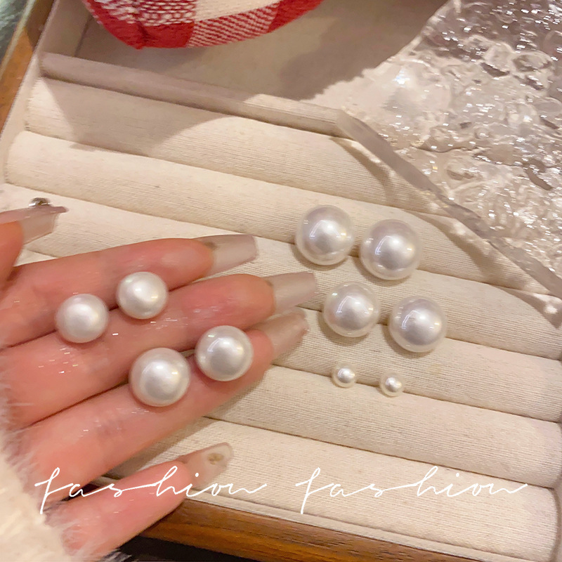 Steamed Bun Pearl Stud earrings for Women 925 silver Needle Light Luxury style earrings 2025 New versatile commuting niche earrings Specification drawing